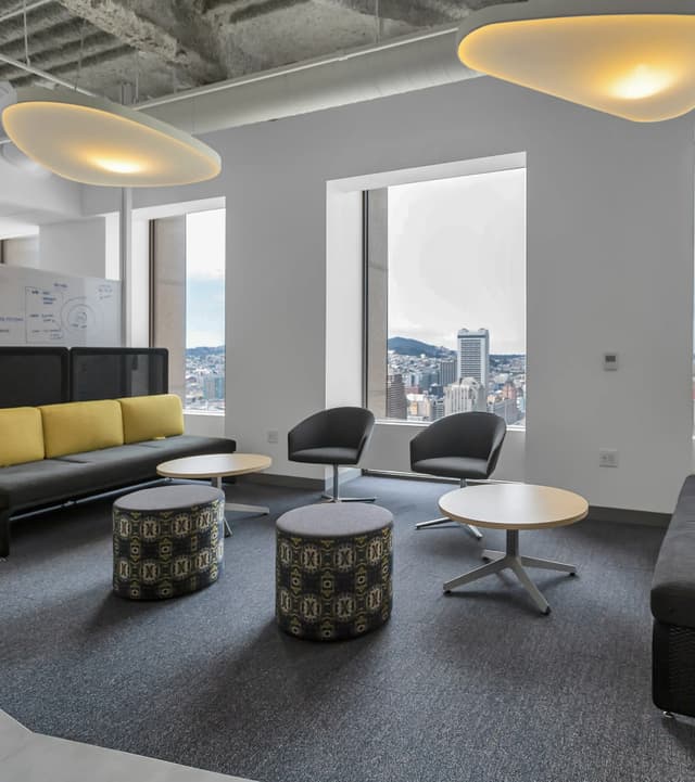 FiDi Office with Stunning Views